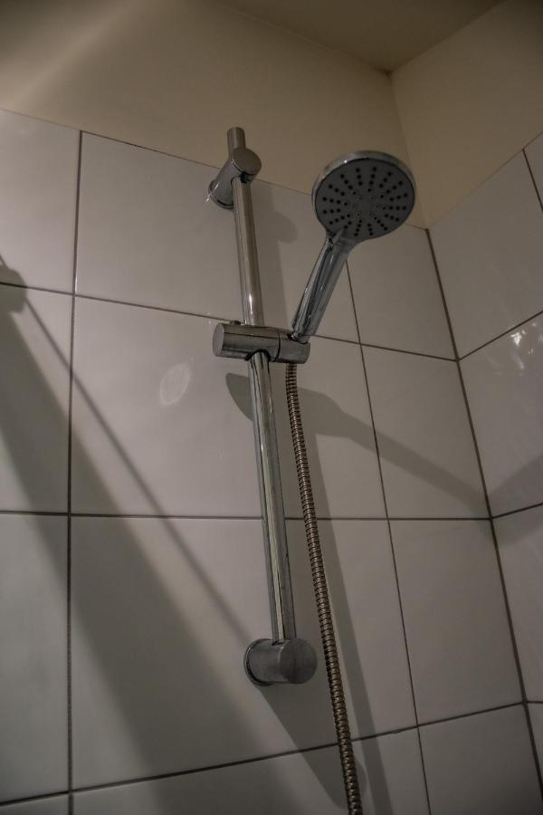 BV Lush Apartment At Conditioning House Bradford Bradford  Esterno foto