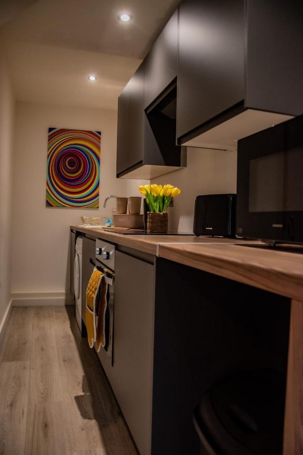 BV Lush Apartment At Conditioning House Bradford Bradford  Esterno foto